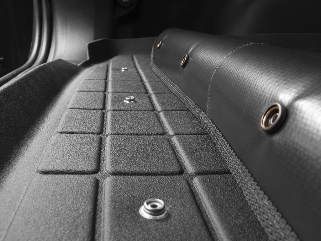 Cargo Liner N130