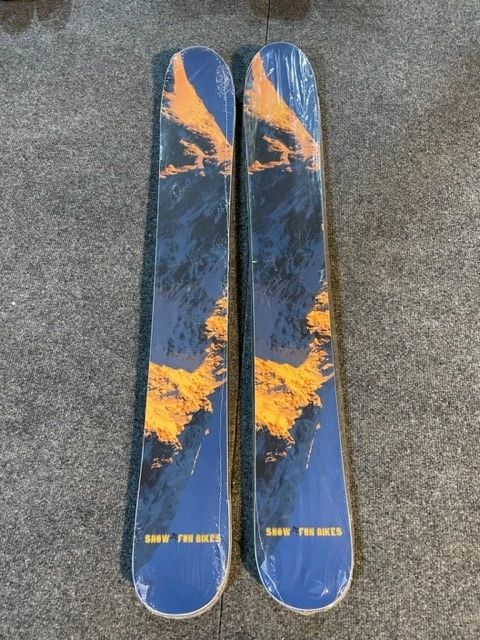 Snow Fun Bike Ski Boards/Powder Skis N943174