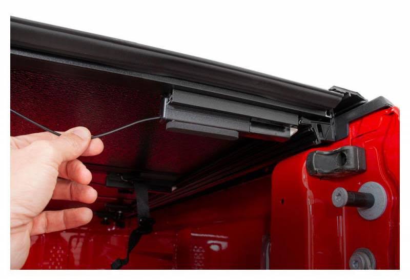 Hard Tri-Fold Tonneau Cover O9341