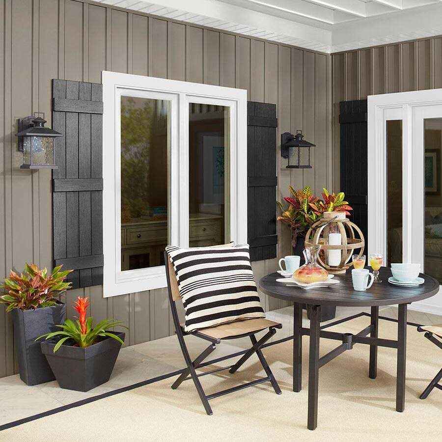 4 Closed Board and Batten Shutter R6699