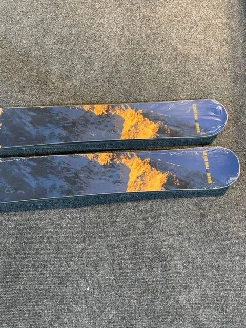 Snow Fun Bike Ski Boards/Powder Skis N943174