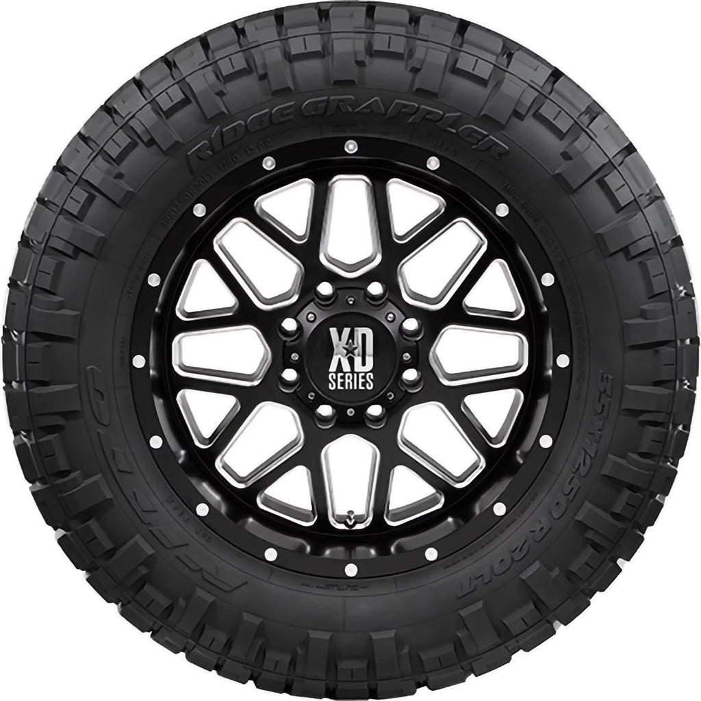 LT37X12.50R20 126Q E Light Truck Tire J236196