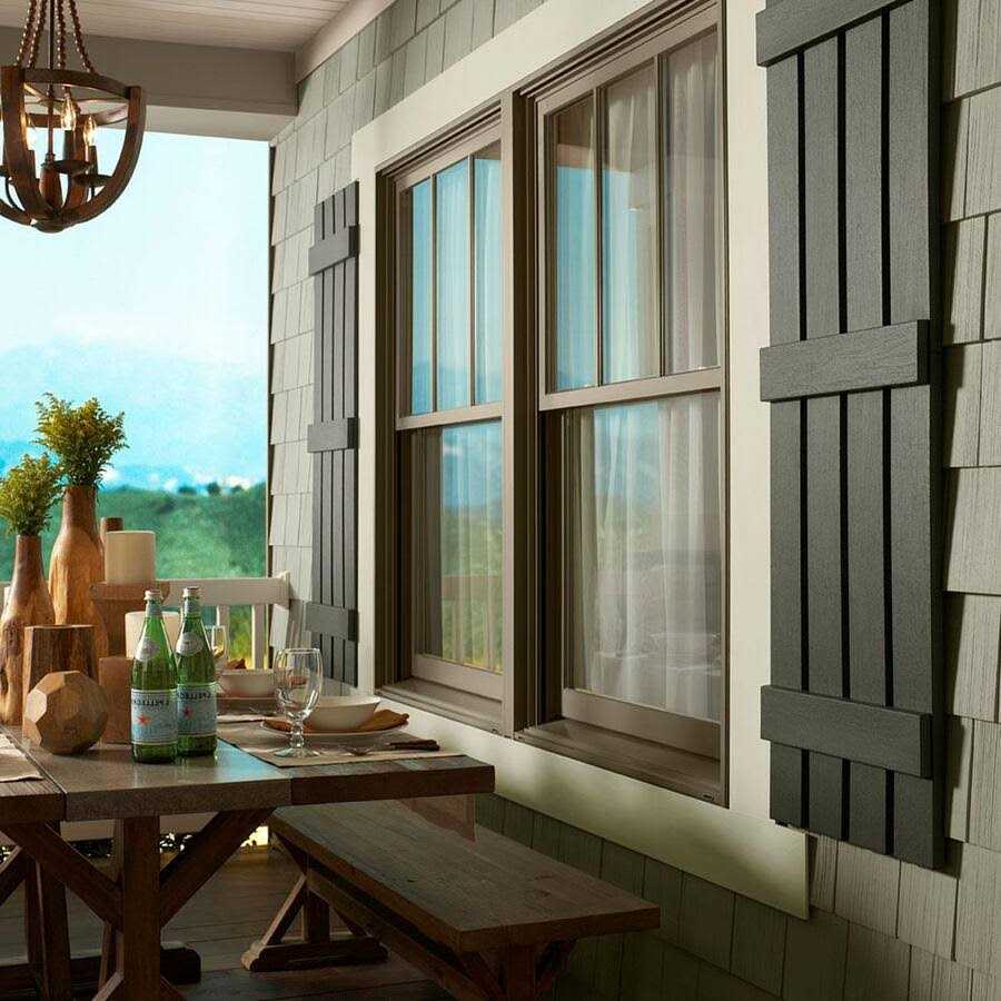 4 Closed Board and Batten Shutter R6699