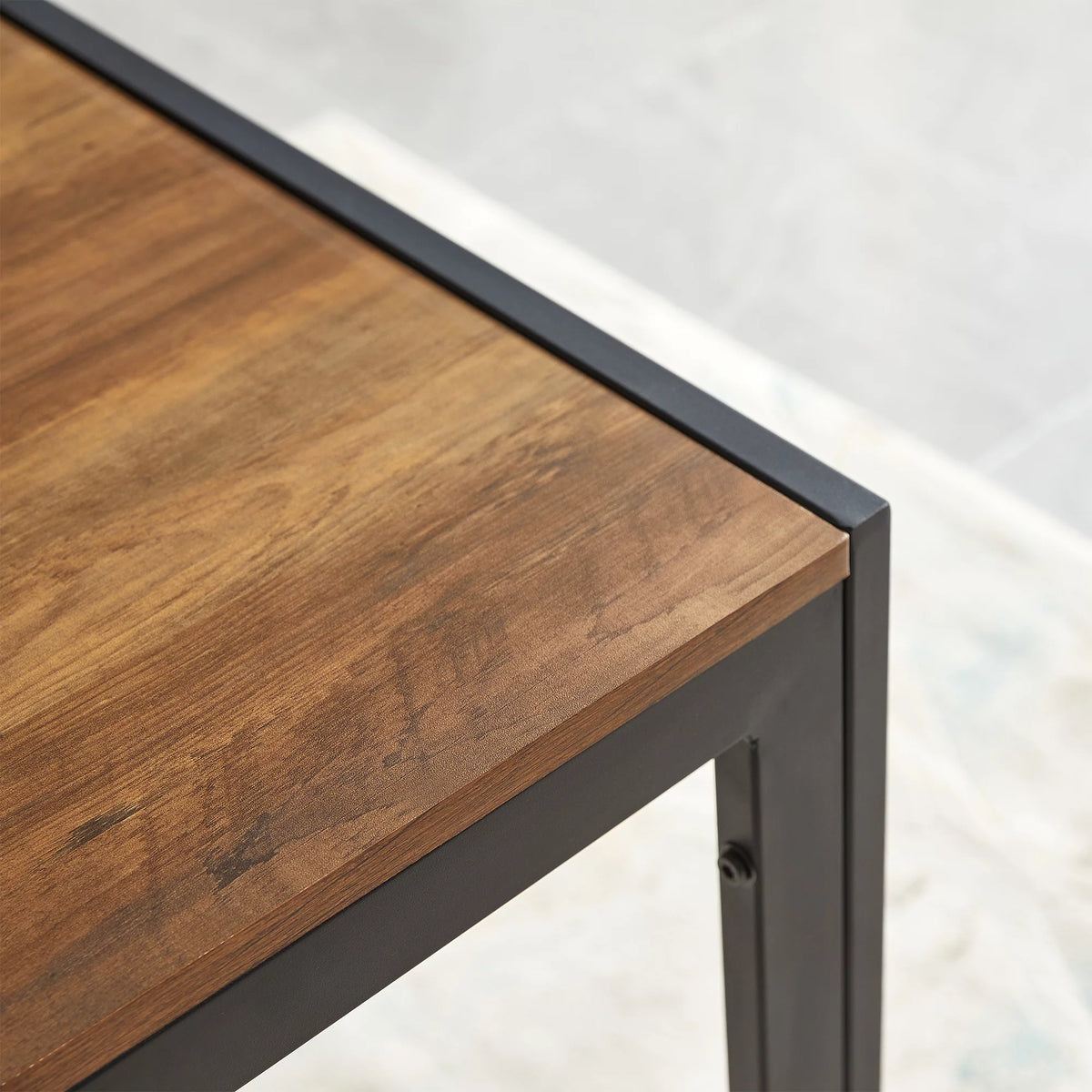 47 Inch Black Metal Dining Table E345