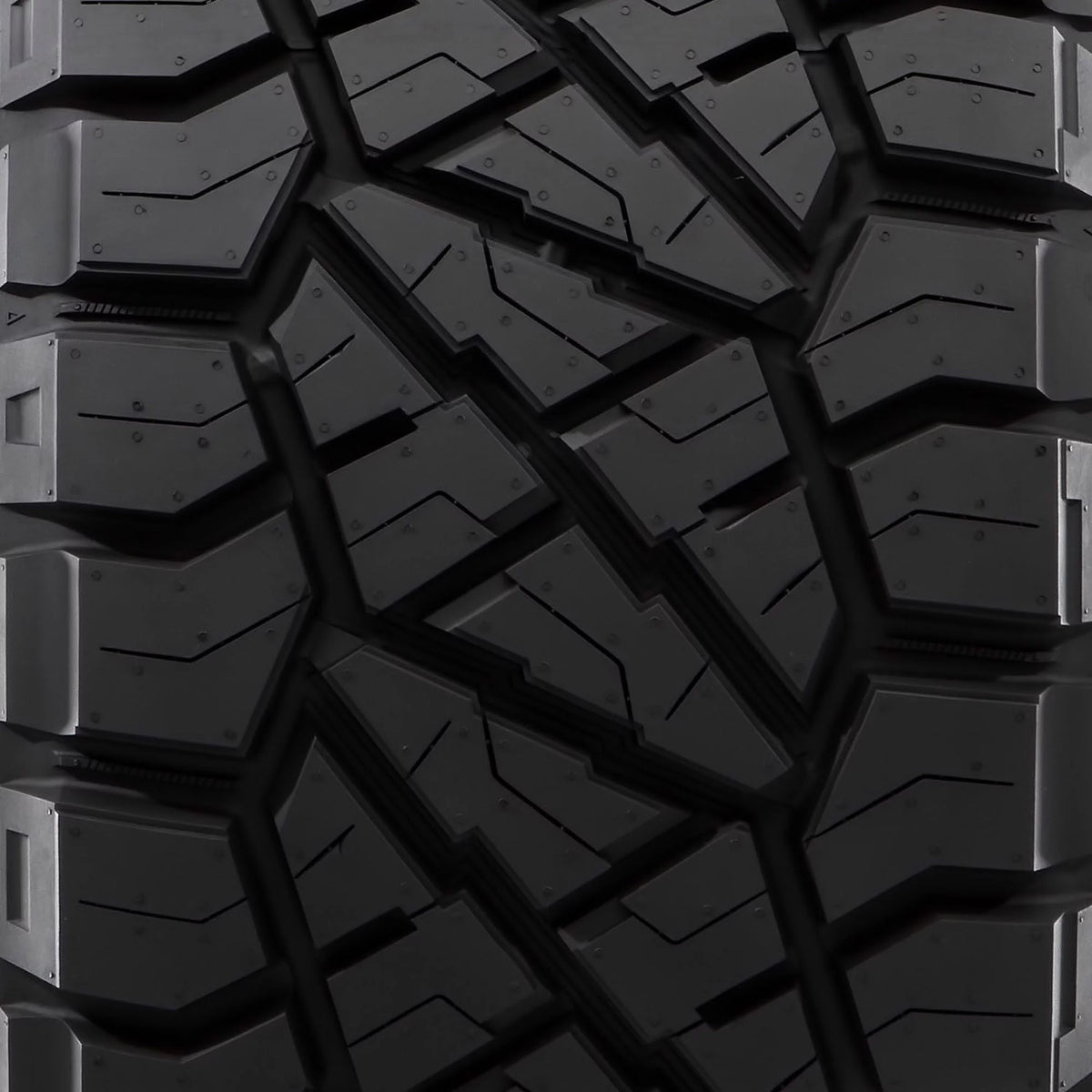 LT37X12.50R20 126Q E Light Truck Tire J236196