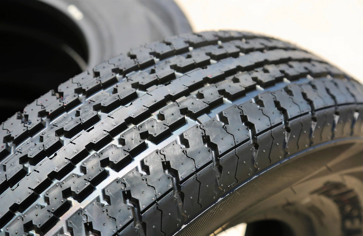 Set of 4 ST225/75R15 Trailer Tires E832349