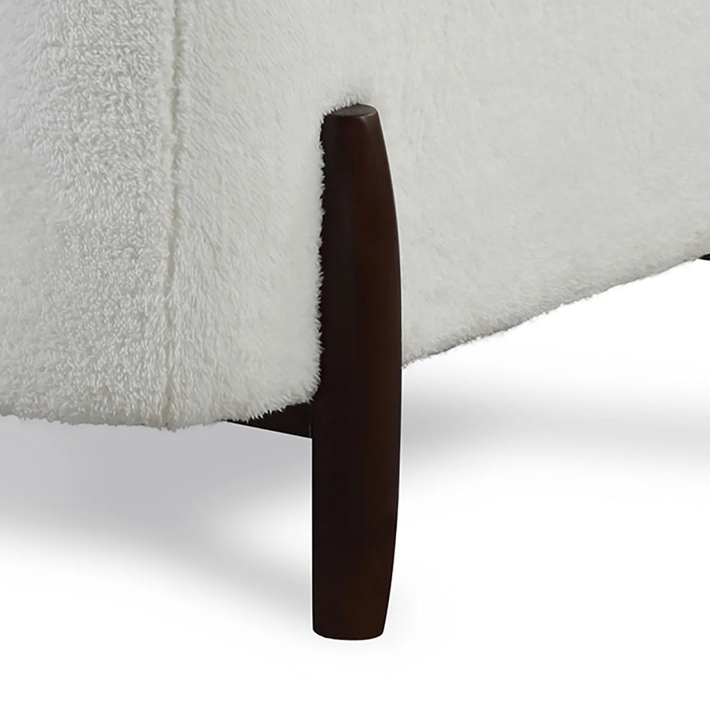 Sherpa Chair with Wood Legs K1021