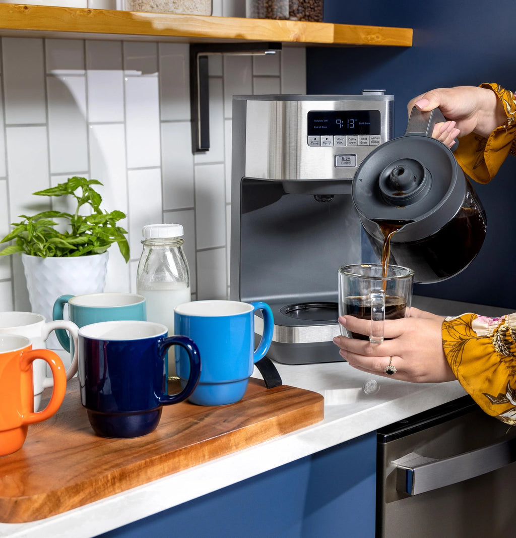 12 Cup Drip Coffee Maker with Keep Warm Plate P308