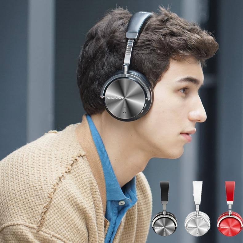 Active Noise Cancelling Over-Ear Wireless Bluetooth Headphones with Mic (Red) V492703
