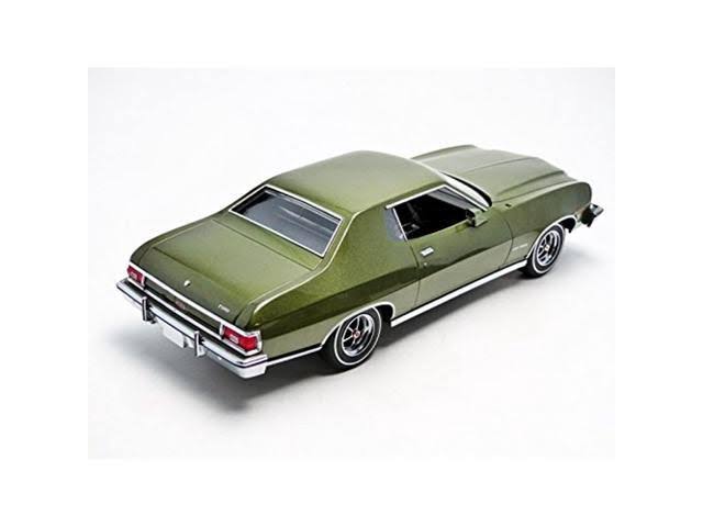 1976 Ford Gran Torino Metallic Vehicle 1:18 Scale Dark Green E51803