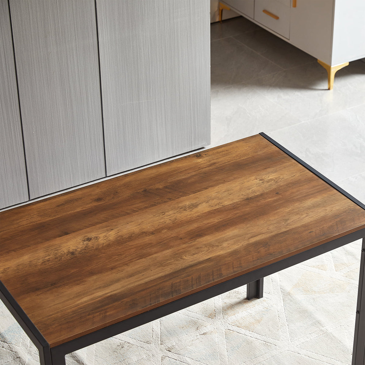 47 Inch Black Metal Dining Table E345