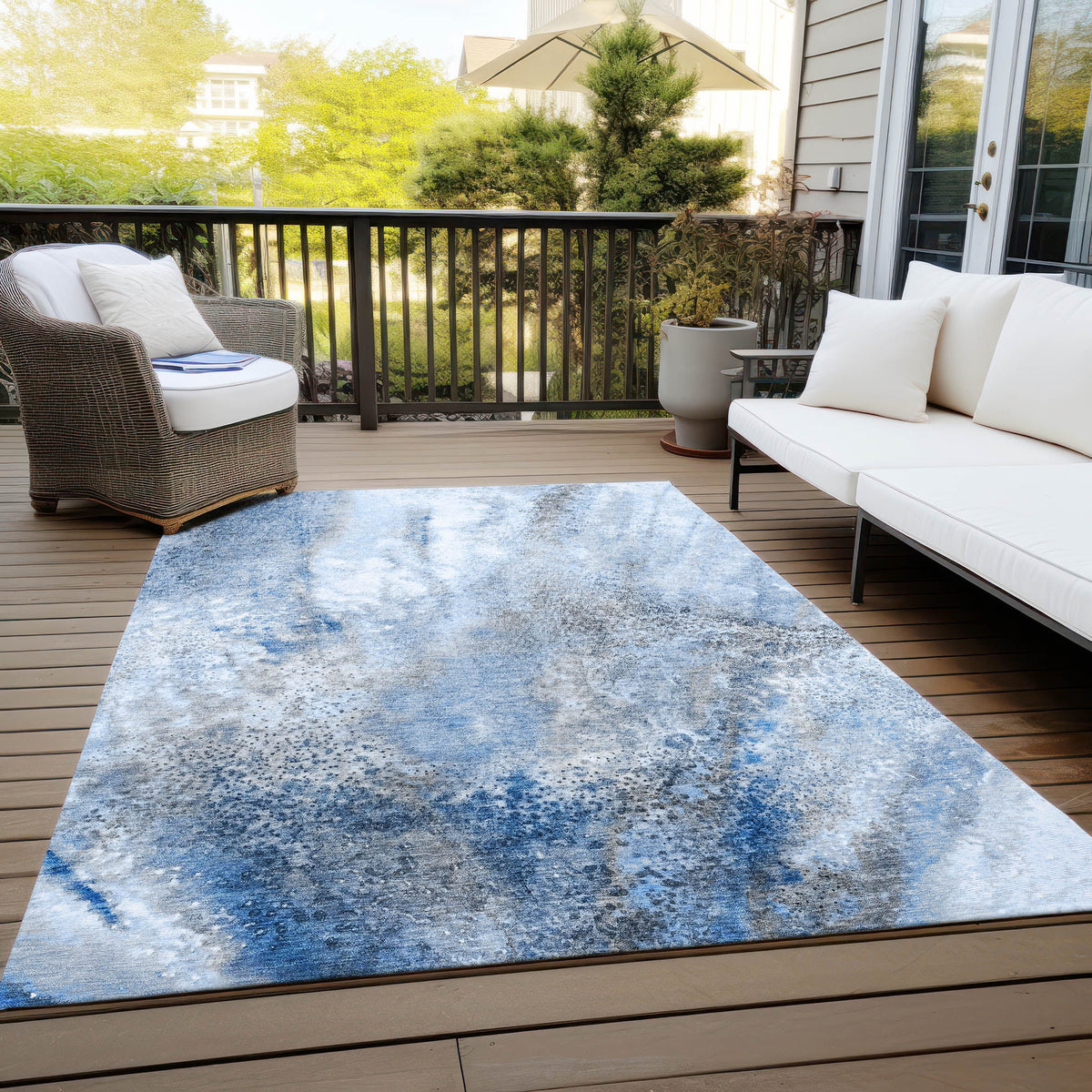 Navy 9' x 12' Indoor Outdoor Area Rug W328587