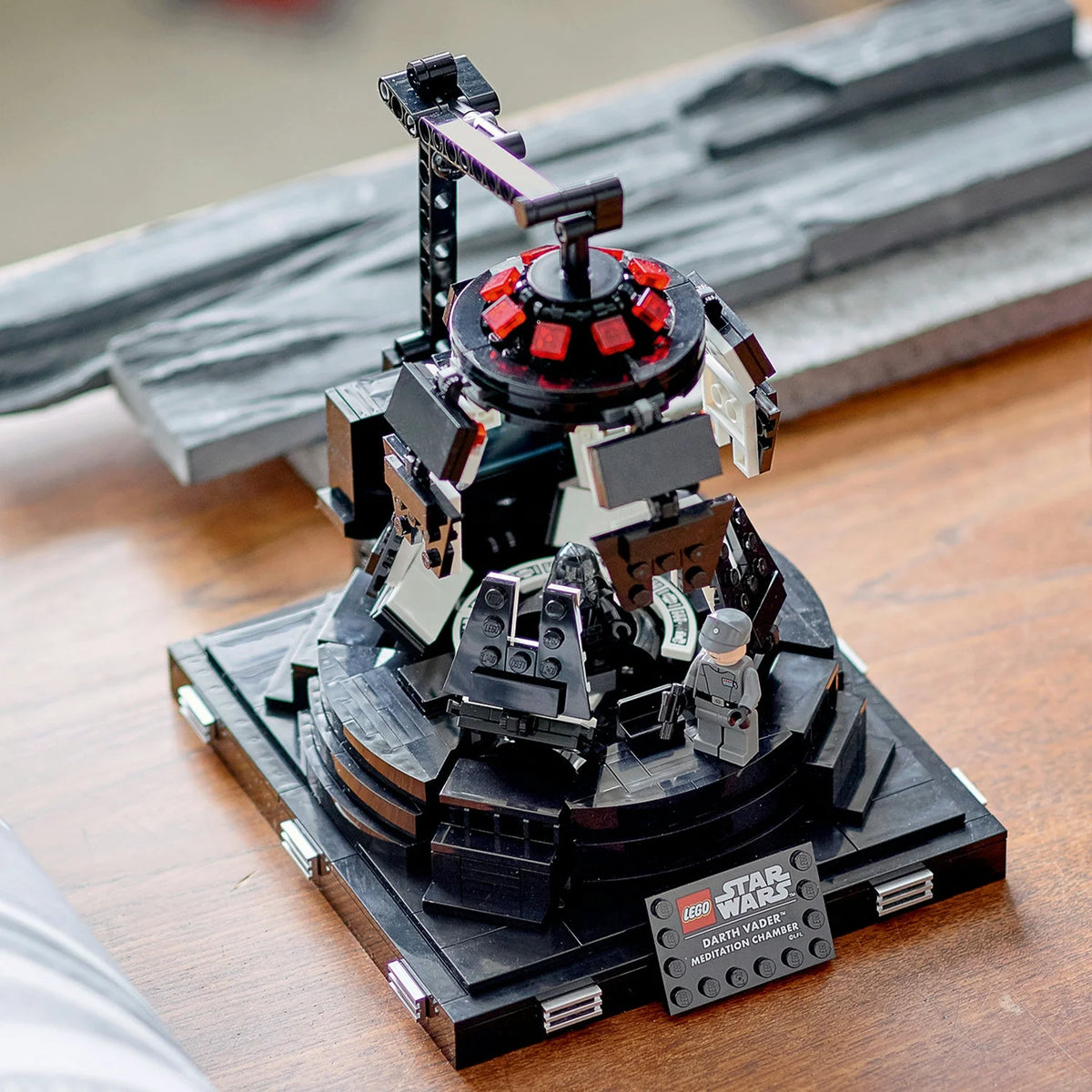 LEGO Star Wars Darth Vader Meditation Chamber Building Toy (663 Pieces) T863
