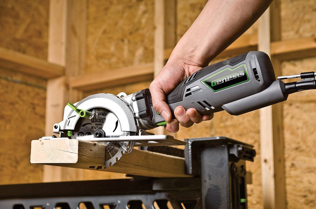 Compact Circular Saw E557647