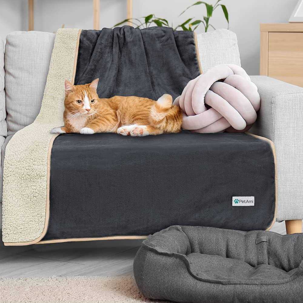 Waterproof Sherpa Fleece Pet Blanket I6545