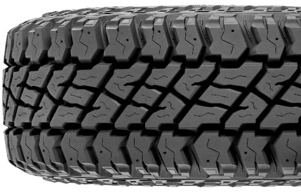 All-Season LT275/70R17 121Q Tire L5882